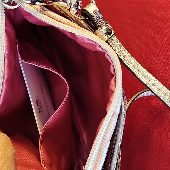 Coach wristlet, size 8"w x 5" - Picture 3 of 5